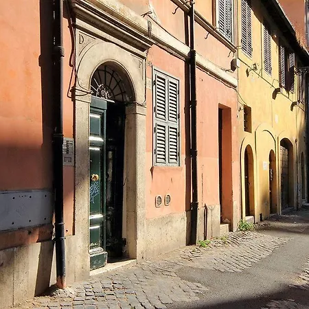 Unique Navona