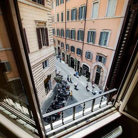 Unique Navona *